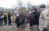 Mieszkańcy poznali w terenie założenia projektu zagospodarowania podwórek