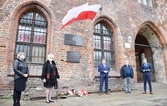 Symboliczne złożenie kwiatów w 79. rocznicę powstania Związku Polaków „Młody Las”