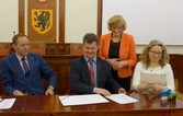 Umowa na dofinansowanie ŚDS podpisana u Marszałka